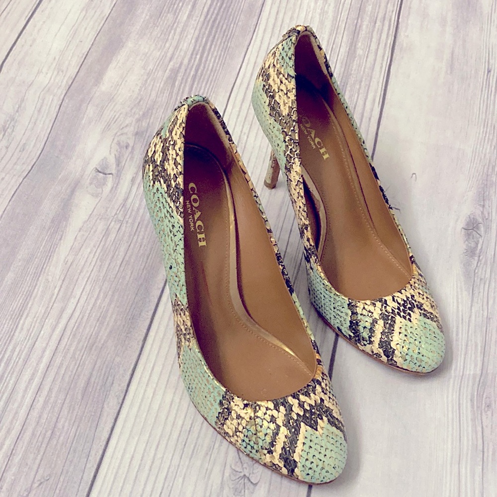 Gorgeous Coach high-heeled shoes - Picture 2 of 16